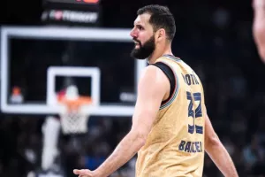 Μίροτιτς: "Αγαπώ να παίζω στο Βελιγράδι, να μείνουν για χρόνια στην Euroleague Παρτιζάν και Αστέρας"