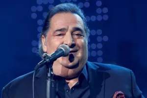 Βασίλης Καρράς: Αγνώριστος, 42 κιλά μείον (φώτο)