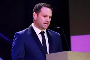 Σπύρος/"Δεν θα λυθούν τα προβλήματα αν φύγει ο Βρυωνίδης, τα προβλήματα ακουμπούν τον πρόεδρο της ΚΟΠ"