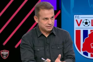 Ντέμης: "Ο Λουτσέσκου κάνει κακό στην ομάδα του και με τέτοιες δηλώσεις παράγει βία"