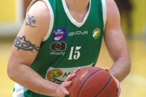 Φώτος/Για την ΚΕΡΥΝΕΙΑ και τη ΜΟΡΦΟΥ!