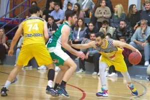 Φώτος/Για την ΚΕΡΥΝΕΙΑ και τη ΜΟΡΦΟΥ!