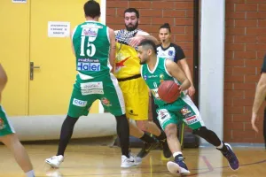 Φώτος/Για την ΚΕΡΥΝΕΙΑ και τη ΜΟΡΦΟΥ!