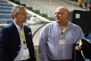 Ζητά παραιτήσεις/"Έχω δώσει οδηγίες για να ξεγυμνωθούν τα ασύστολα ψεύδη- Αλλότρια κίνητρα" 