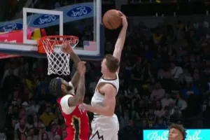 NBA Top 5: Έπιασε κορυφή ο Μπράουν με το poster κάρφωμα