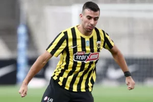 Αγοράζει τον Σβάρνα από την ΑΕΚ