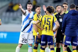 (ΦΩΤΟΣ) Κροτίδα, διαπληκτισμοί και κόκκινες! 