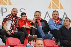 (Φωτορεπορτάζ) Ο κόσμος στο “Αμμόχωστος” 