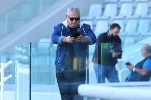 (Φωτορεπορτάζ) Ο κόσμος στο ΑΕΛ - Ολυμπιακός