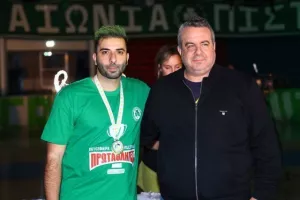Το έκαψαν οι Ομονοιάτες/ΦΩΤΟΣ 