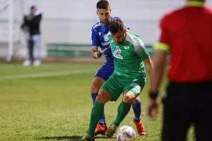 Οθέλλος - ΑΕΖ: Τέσσερα γκολ σε εφτά λεπτά και κορυφή ο Οθέλλος (φώτος)