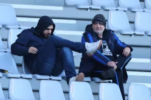 (Φωτορεπορτάζ) Ο κόσμος στο ΑΕΛ - Ολυμπιακός