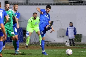 Οθέλλος - ΑΕΖ: Τέσσερα γκολ σε εφτά λεπτά και κορυφή ο Οθέλλος (φώτος)