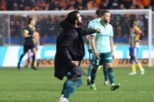 (Φώτος) Ξέσπασε και έκανε το ίδιο με τον κόσμο 