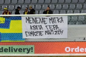 (Φωτορεπορτάζ) Ο κόσμος στο ΑΕΛ - Ολυμπιακός