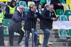 Τριάδα εντός!