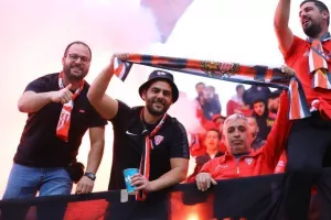 Έδωσαν τη μάχη