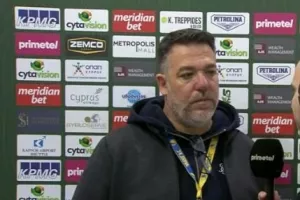 Πετεβίνος: "Κοιτάμε παιχνίδι με παιχνίδι, είναι πολύ δύσκολο το πρωτάθλημα"