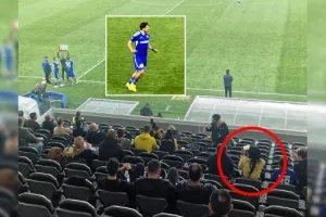 Ωραίο σκηνικό/Ο Αντρέας επέστρεψε, η Σώτια περήφανη έβγαλε την φώτο!