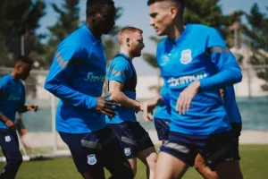 Απόλλων: Με το... μυαλό στην ΑΕΚ (φώτος)
