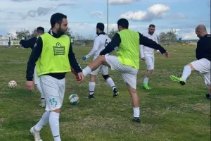 Στην Ελλάδα για δύο φιλικά
