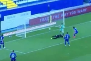 Τα δύο γκολ του Ακρίτα σε 8 λεπτά (βίντεο)