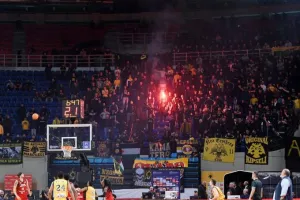 ΑΕΚ: Μια σύλληψη για τα επεισόδια στο ματς με τη Χάποελ