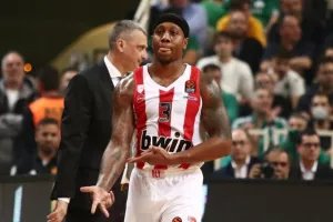 «Έκοψε» Κάνααν για τα playoffs ο Ολυμπιακός