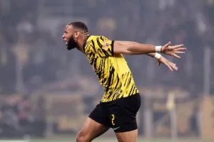 Camfoot: "Αναγεννήθηκε στην ΑΕΚ ο Μουκουντί"