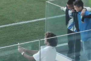 "Show" Ουάρντα: Παιχνίδια με την μπάλα, κουβέντες με οπαδούς και φωτογραφίες 