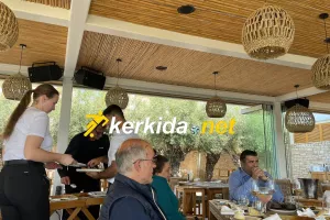 Μεσημέρι στο υπέροχο Cap St.Georges με όμορφη κουβέντα! 