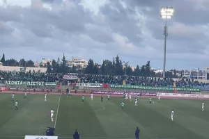 (Φωτορεπορτάζ) Ο κόσμος στο "Στέλιος Κυριακίδης"