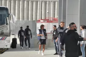 Η άφιξη του Απόλλωνα - Καλοκαιρινός... Ουάρντα (φώτος)