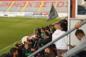 "Πρασίνισαν" το "Αμμόχωστος" οι φίλοι της Ομόνοιας 29Μ (φώτος)