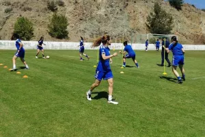 Προπόνηση και πτήση για την Εθνική Γυναικών