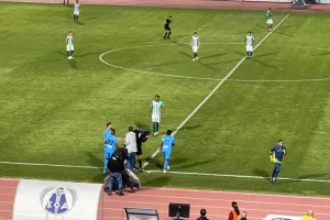 Τριπλή "αντίδραση" στο 46'
