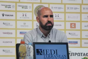 Χαραλάμπους: "Είχα βουρκώσει αρκετές φορές, είμαι αποφασισμένος" 