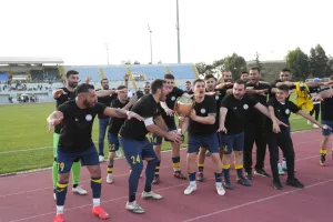 Κυπελλούχοι τα Λειβάδια FC