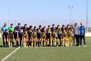 AEK-Δόξα/Ολοκληρώθηκε η επίσκεψη στα Σπάτα (φώτος)
