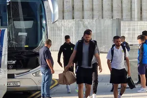 Έφτασαν μαζί στο γήπεδο Απόλλωνας και ΑΕΚ (φώτος)