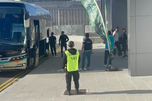 Φωτορεπορτάζ/Η άφιξη του ΑΠΟΕΛ