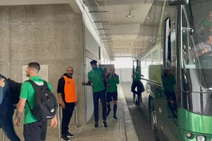 Φωτορεπορτάζ από την άφιξη της Ομόνοιας