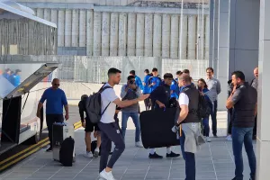 Έφτασαν μαζί στο γήπεδο Απόλλωνας και ΑΕΚ (φώτος)