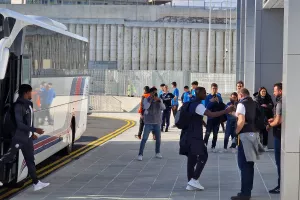 Έφτασαν μαζί στο γήπεδο Απόλλωνας και ΑΕΚ (φώτος)