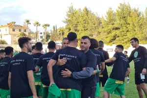 Φώτος & βίντεο/Το γλέντι της ΑΕΖ για την άνοδο