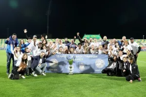 Απόλλων/Πριν την ΑΕΚ, αποθέωση για τις νταμπλούχες!