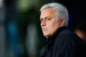 Ατάκα Μουρίνιο/"Καταλαβαίνετε γιατί έχω λευκά μαλλιά"