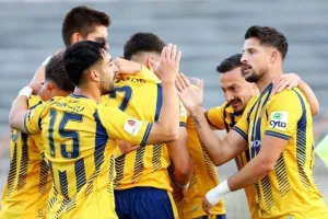 Ολυμπιακός - ΑΕΛ: Το μοίρασαν με Κοντινέλα και Χαραλάμπους (φώτος)