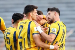 Ολυμπιακός - ΑΕΛ: Το μοίρασαν με Κοντινέλα και Χαραλάμπους (φώτος)
