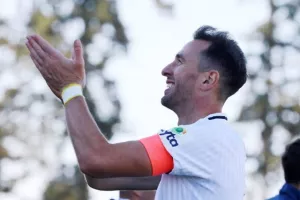 Δόξα - Ολυμπιακός: Η γκολάρα Σαντίκ έκανε την διαφορά (φώτος)